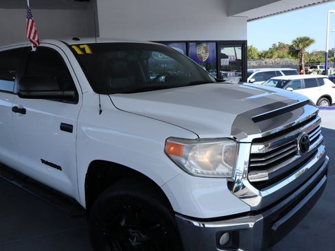 Used 2017 Toyota Tundra SR5 image 4