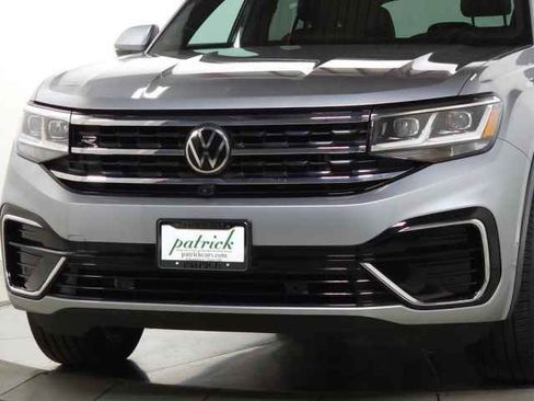 Used 2022 Volkswagen Atlas Cross Sport SEL Premium R-Line AWD/4WD image 4