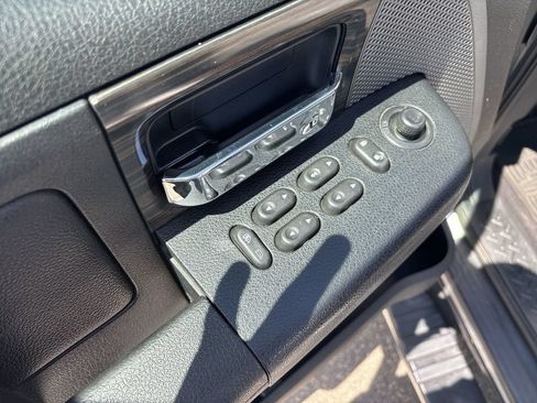 Used 2007 Lincoln Mark LT 4x4 image 26