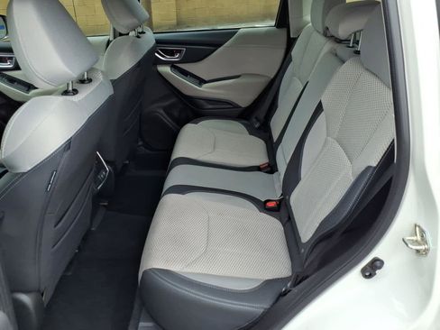 Used 2022 Subaru Forester Premium image 31