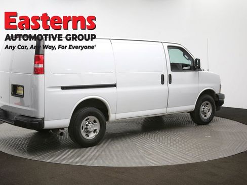 Used 2018 Chevrolet Express 2500 w/ Driver Convenience Package RWD image 41