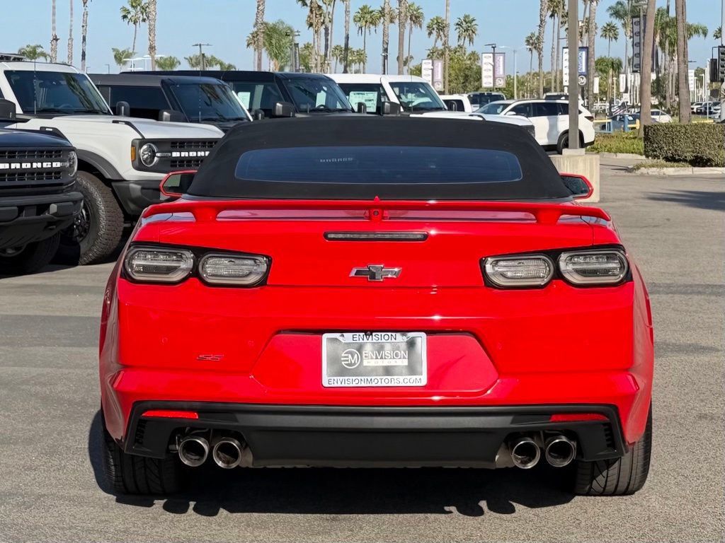Used 2021 Chevrolet Camaro SS RWD image 6