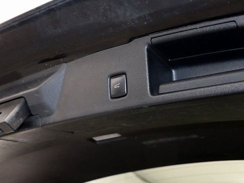 Used 2020 Ford Escape SEL image 29