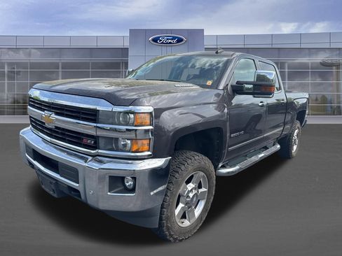Used 2016 Chevrolet Silverado 2500 LTZ w/ Duramax Plus Package image 8