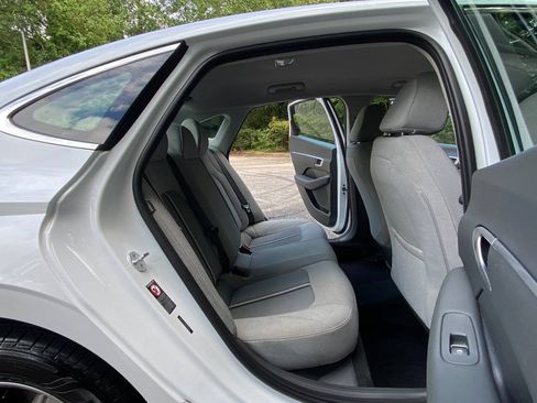Used 2021 Hyundai Sonata SE w/ Winter Weather Package FWD image 38
