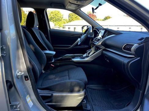 Used 2020 Mitsubishi Eclipse Cross ES image 30