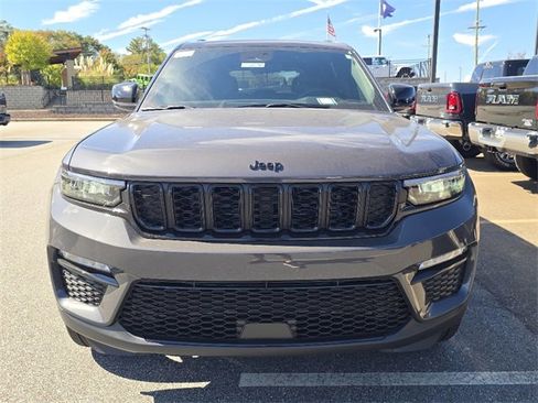 New 2025 Jeep Grand Cherokee Limited image 15