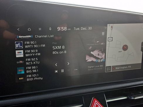 Certified 2023 Kia Niro EX image 17