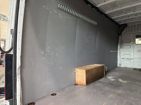 Used 2021 Mercedes-Benz Sprinter 3500 image 22