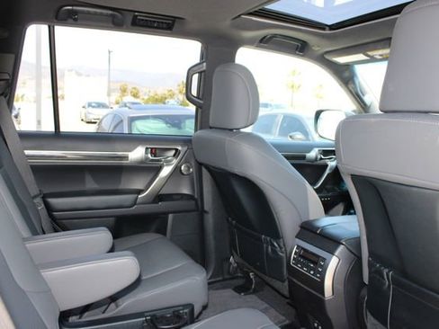 Certified 2023 Lexus GX 460 Premium AWD/4WD image 7