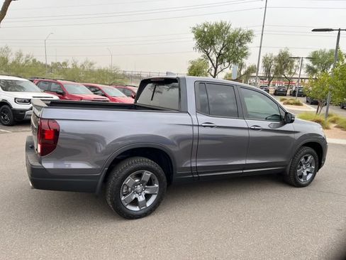 Used 2025 Honda Ridgeline TrailSport image 5