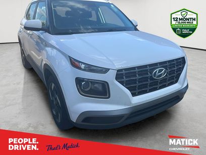 Used 2023 Hyundai Venue SEL w/ Cargo Package