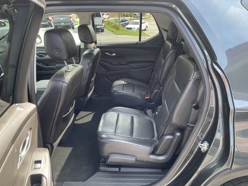 Used 2018 Chevrolet Traverse LT AWD/4WD image 11