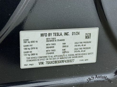 Used 2024 Tesla Model X image 41