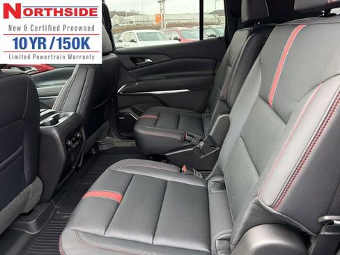 New 2026 Chevrolet Traverse RS image 13