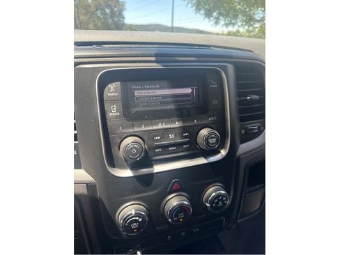Used 2017 RAM 3500 Tradesman w/ Chrome Appearance Group AWD/4WD image 14