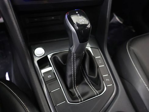 Used 2023 Volkswagen Tiguan SE R-Line FWD image 53