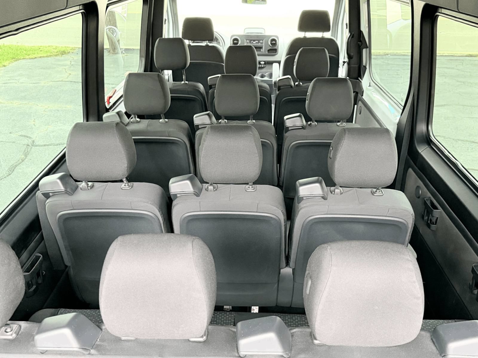 Used 2025 Mercedes-Benz Sprinter 2500 image 18