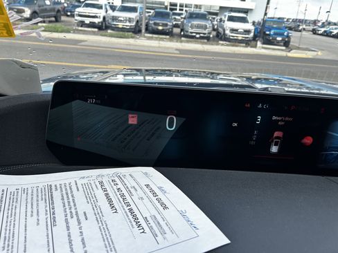 Used 2025 Ford Expedition Platinum AWD/4WD image 17