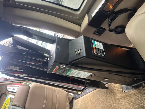 Used 2009 Ford E-250 and Econoline 250 RWD image 36
