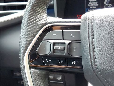 Used 2023 Toyota Sequoia Platinum image 23