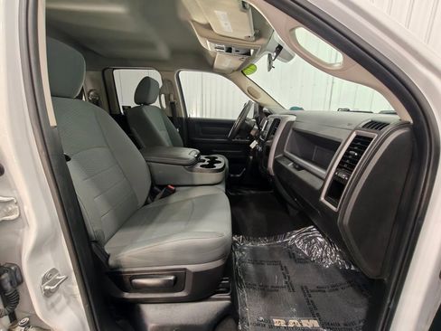 Used 2017 RAM 1500 ST w/ SXT Appearance Group AWD/4WD image 22