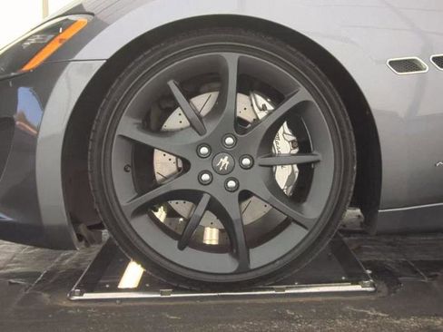 Used 2016 Maserati GranTurismo Sport image 15