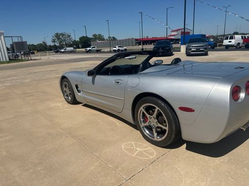 Used 1998 Chevrolet Corvette Convertible w/ Memory Pkg RWD image 24