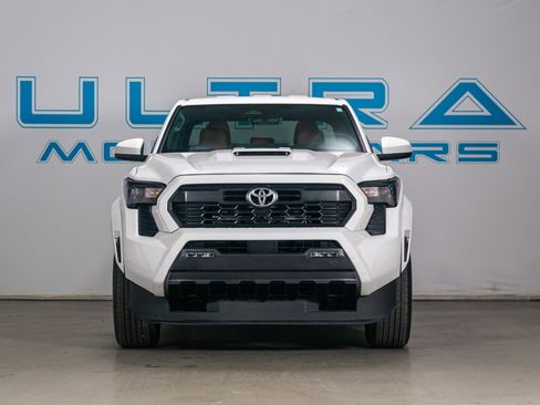 Used 2024 Toyota Tacoma TRD Sport image 7