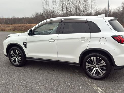 Used 2020 Mitsubishi Outlander Sport ES image 11