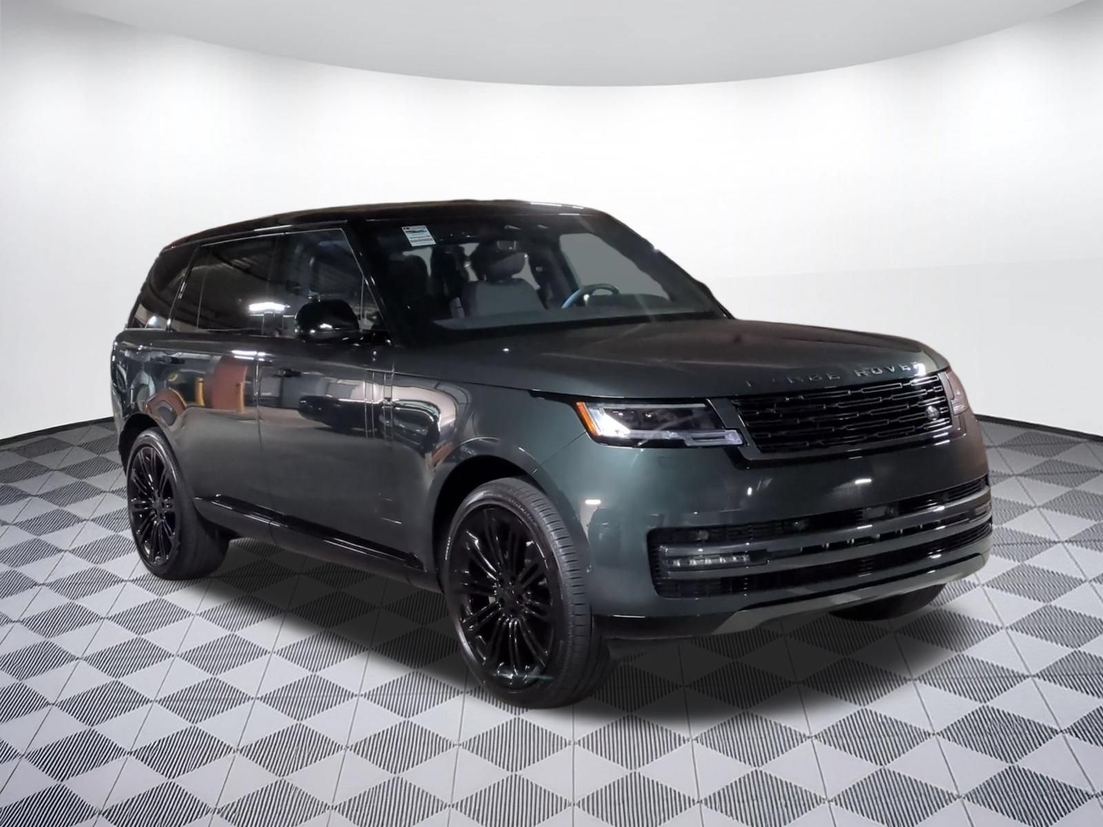 New 2026 Land Rover Range Rover Long Wheelbase SE AWD/4WD image 7