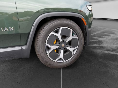 Used 2023 Rivian R1S Adventure AWD/4WD image 21
