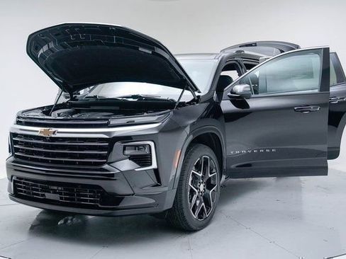 New 2026 Chevrolet Traverse High Country FWD image 18