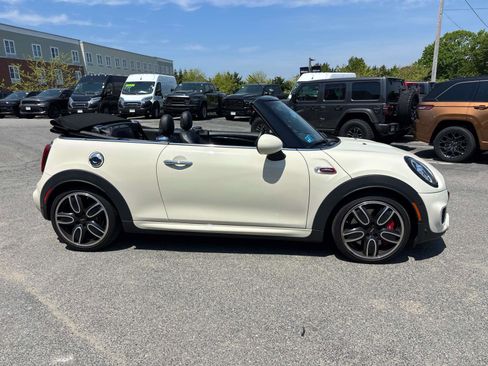 Used 2019 MINI Cooper John Cooper Works w/ Signature Upholstery Package FWD image 2