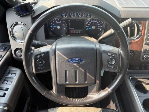 Used 2011 Ford F350 Lariat w/ Lariat Ultimate Pkg AWD/4WD image 24
