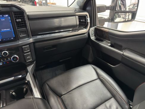 Used 2024 Ford F350 Lariat w/ FX4 Off-Road Package image 19