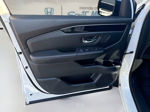 Used 2023 Honda Pilot EX-L image 19