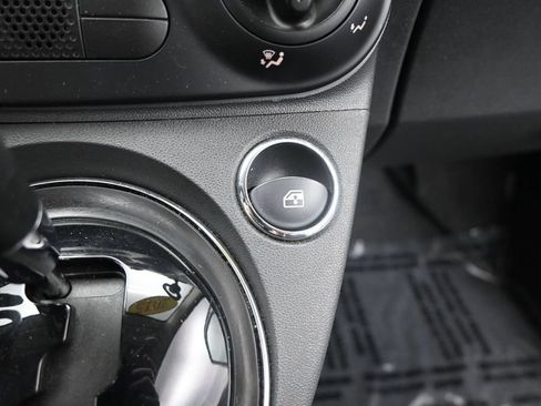 Used 2015 FIAT 500 Pop FWD image 23