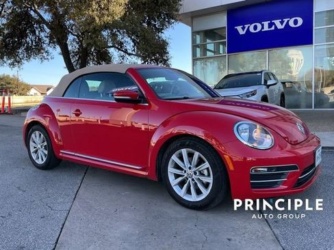 Used 2019 Volkswagen Beetle 2.0T S image 1