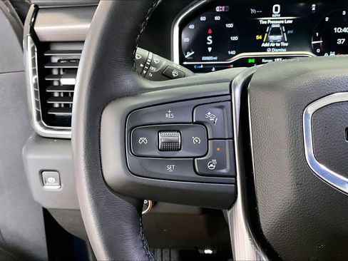 Used 2024 GMC Sierra 2500 Denali Ultimate image 12