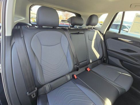 New 2026 Volkswagen Tiguan SE AWD/4WD image 16