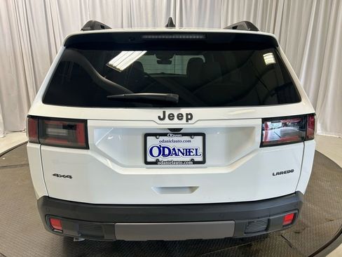 New 2026 Jeep Cherokee Laredo AWD/4WD image 27