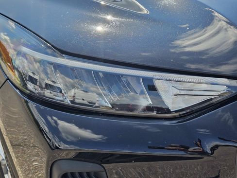 Used 2025 Ford Escape Active AWD/4WD image 4