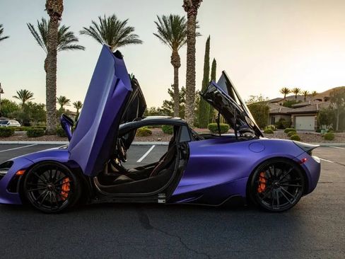 Used 2020 McLaren 720S Spider RWD image 2