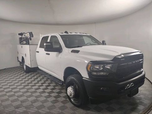 Used 2024 RAM 3500 Tradesman AWD/4WD image 1