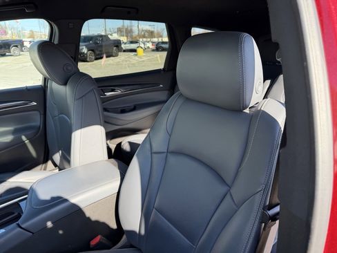 Used 2023 Buick Enclave Essence w/ Sport Touring Edition image 13