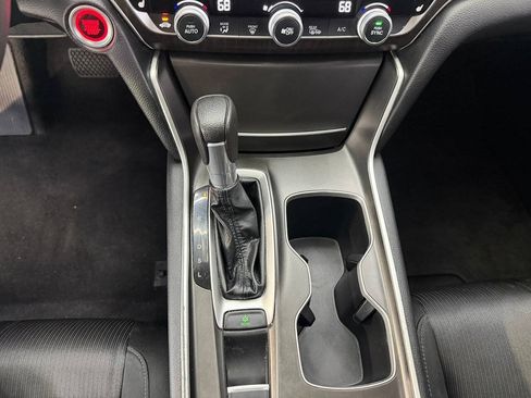 Used 2019 Honda Accord EX image 26