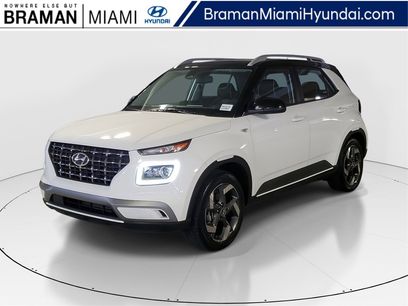 Certified 2023 Hyundai Venue Limited w/ Cargo Package