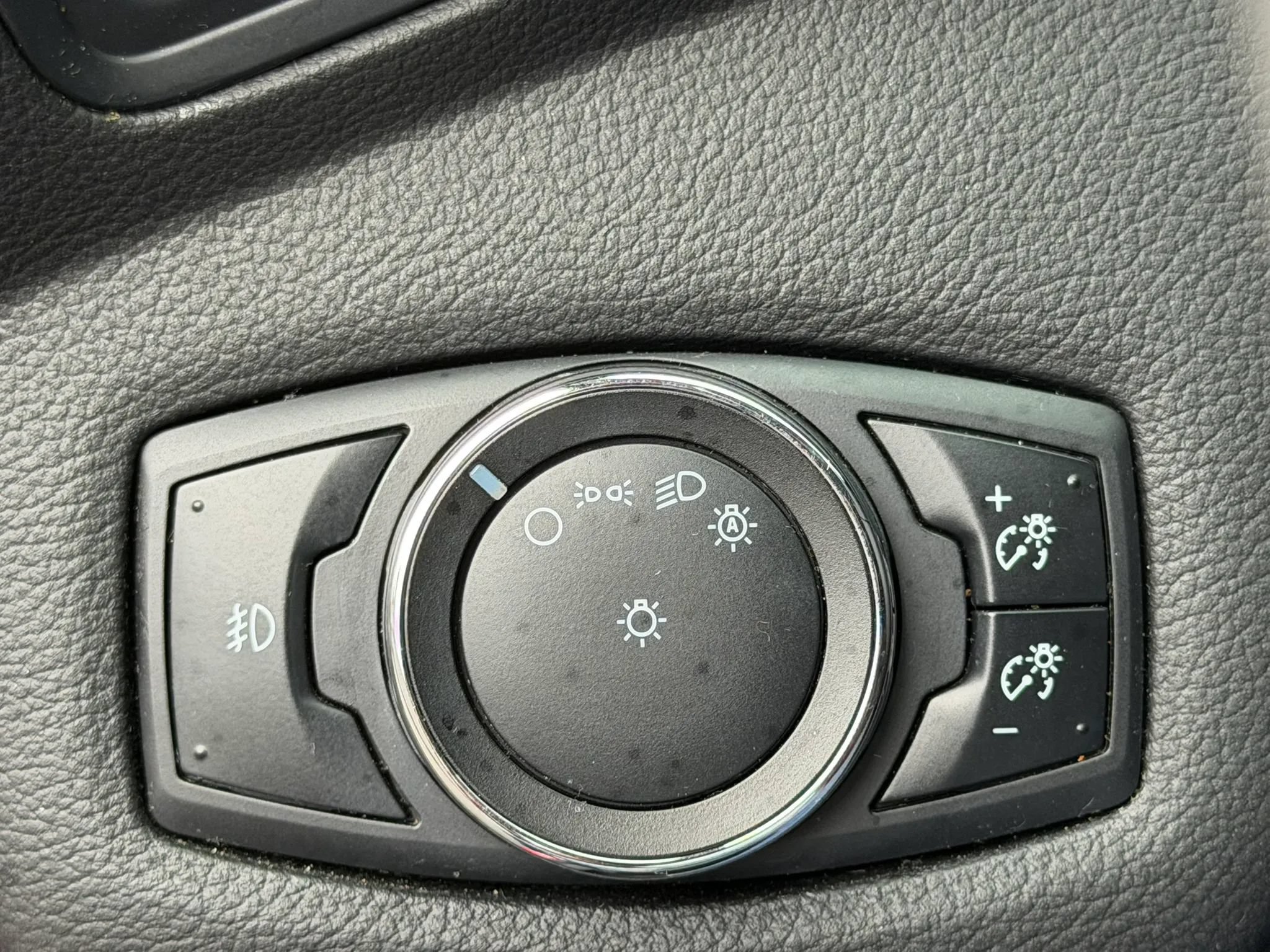 Used 2014 Ford Escape SE w/ Equipment Group 201A FWD image 20