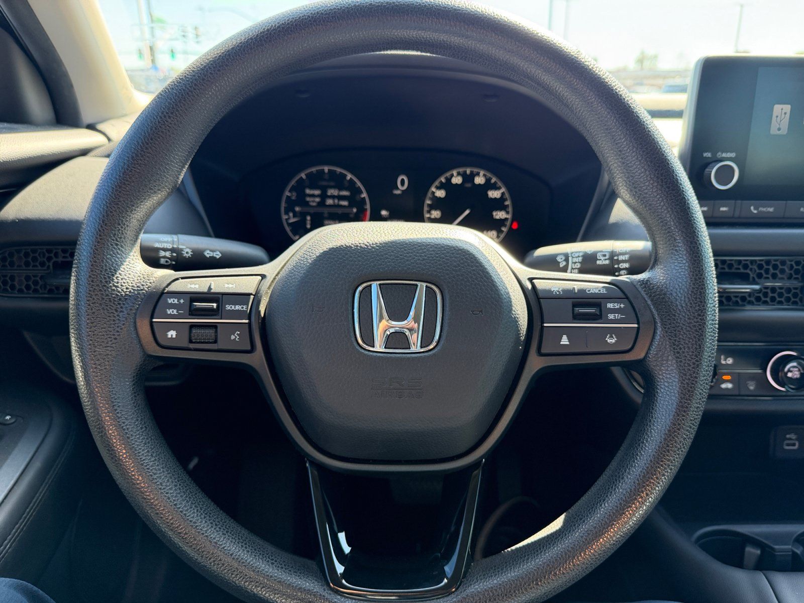 Used 2024 Honda HR-V LX image 1